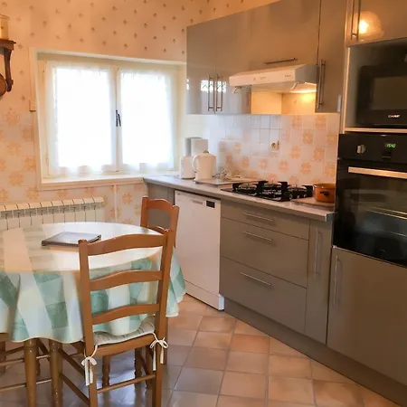 Country house Le Village Fontaine-Macon